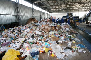 GALERIE FOTO / Un milion de euro pentru o tonă de gunoi! Cum se toacă banii pe ISPA - deşeuri