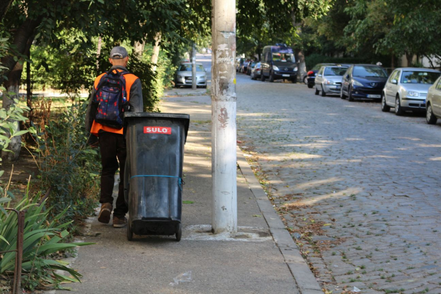 Serviciul public Ecosal caută zilieri