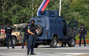 Ciocniri sângeroase între poliție și etnici sârbi