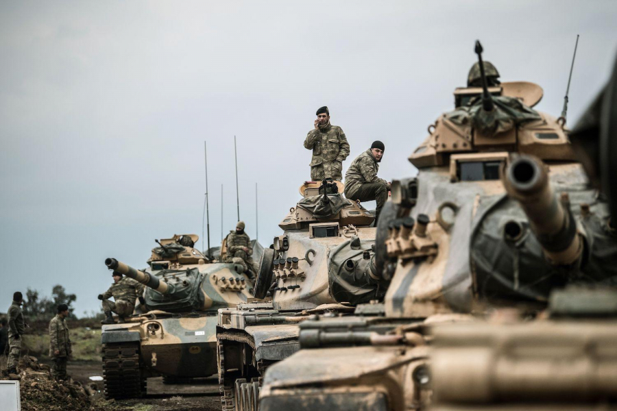 În ciuda criticilor internaţionale, Turcia îşi intensifică ofensiva militară în Siria