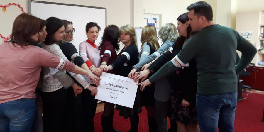 Grevă japoneză la Centrul Judeţean de Resurse şi Asistenţă Educaţională