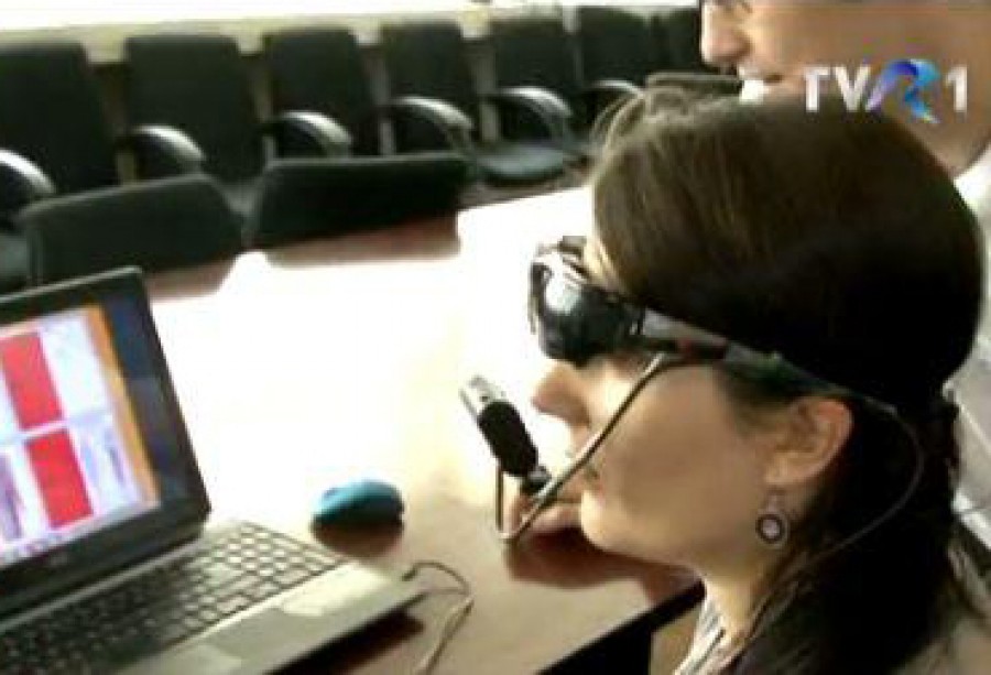 OCHELARII prin care CONTROLEZI computerul, dezvoltaţi de studenţi români