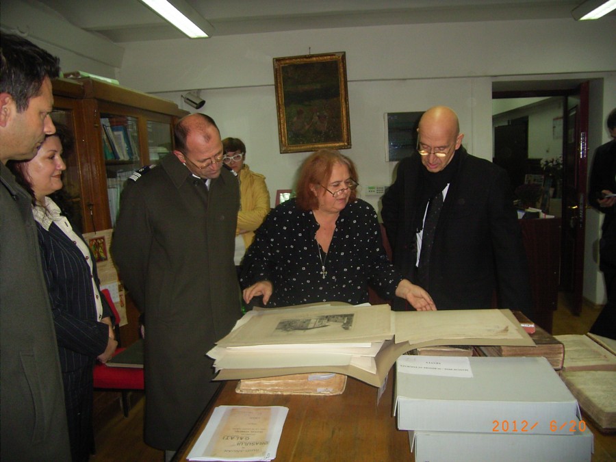 Comori europene la Biblioteca „V. A. Urechia”: Delegaţia franceză, profund impresionată!