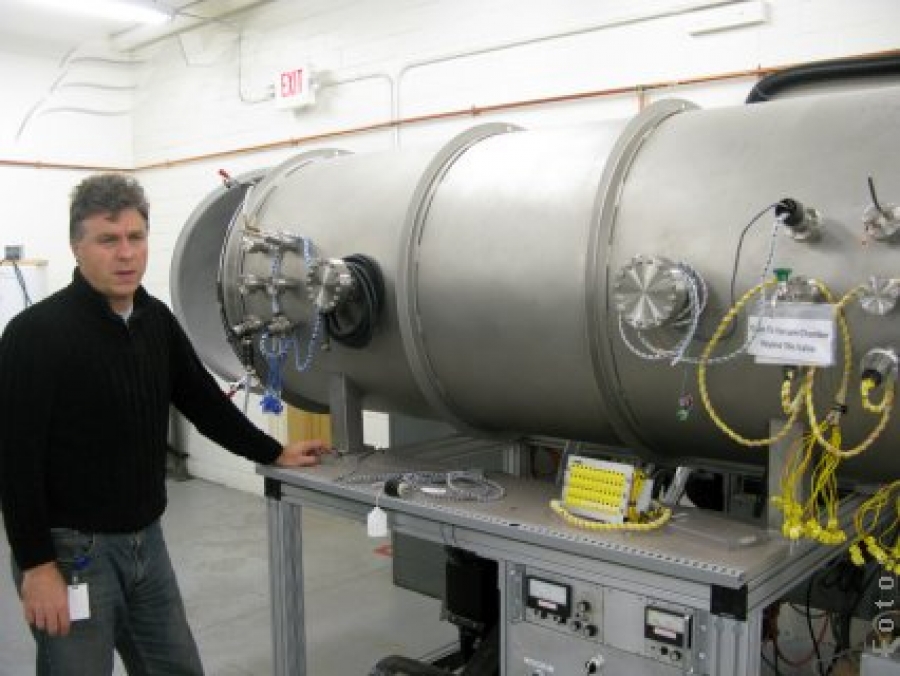 Gălăţeanul Călin Tarău produce tehnologie pentru NASA