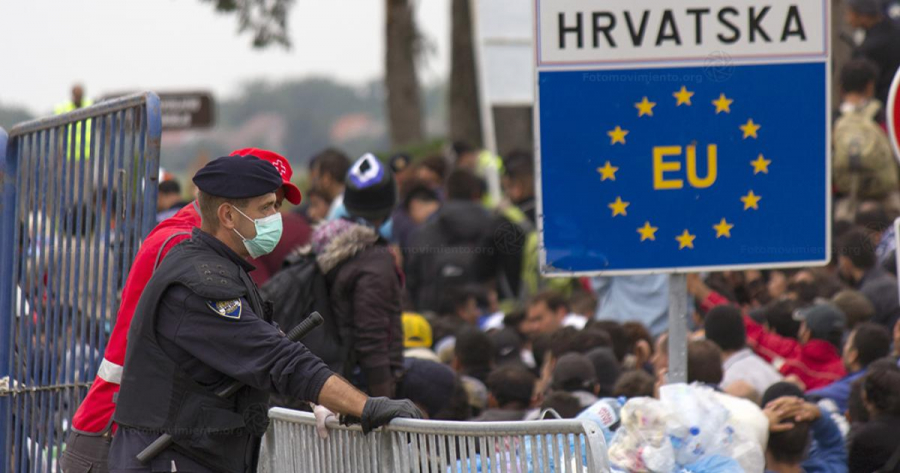 Opt state UE cer măsuri mai ferme pentru combaterea migrației