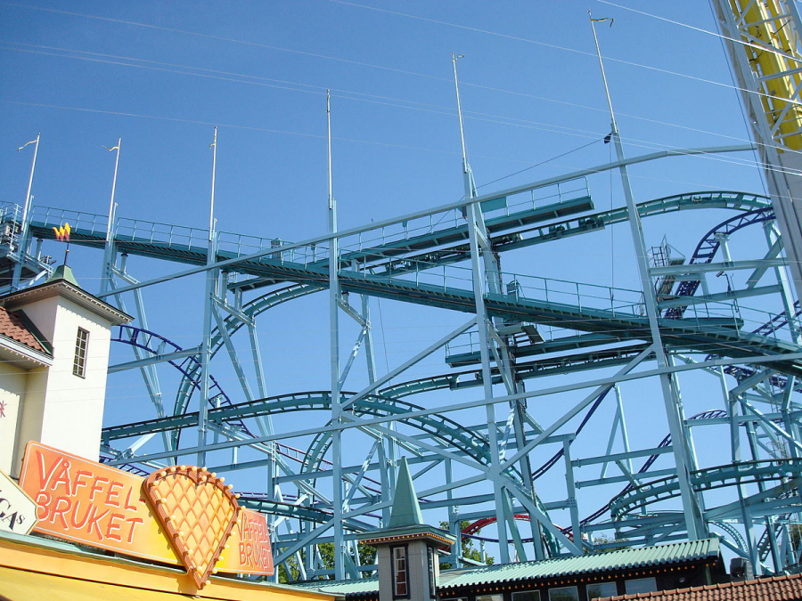 Accident la un roller-coaster din Suedia