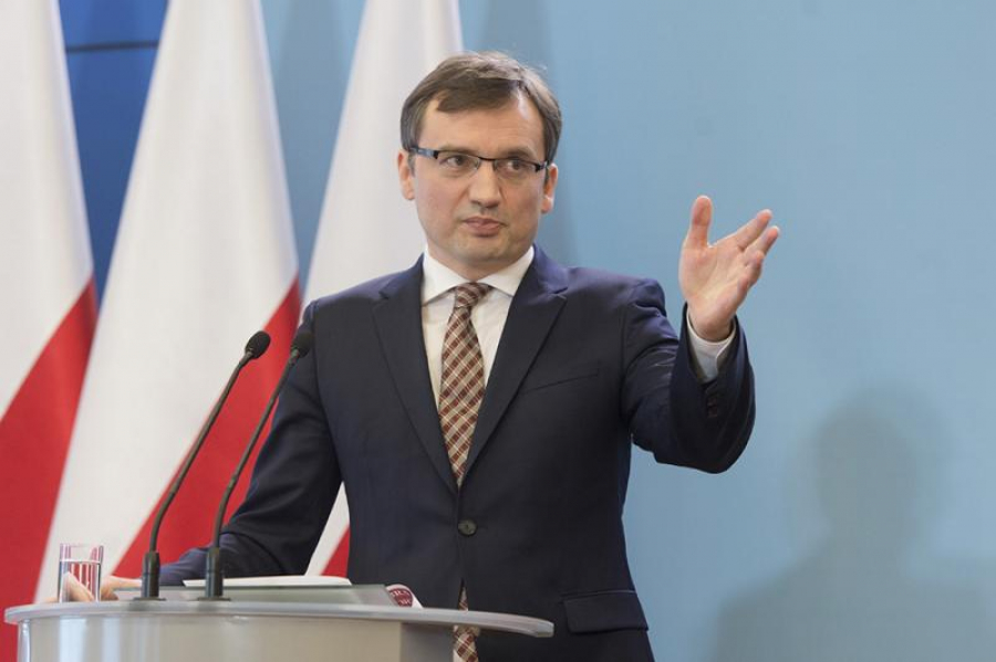 Polonia acuză Comisia Europeană de „șantaj”