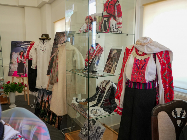 Expoziție dedicată tradițiilor românești, la Muzeul Eparhial din Galați