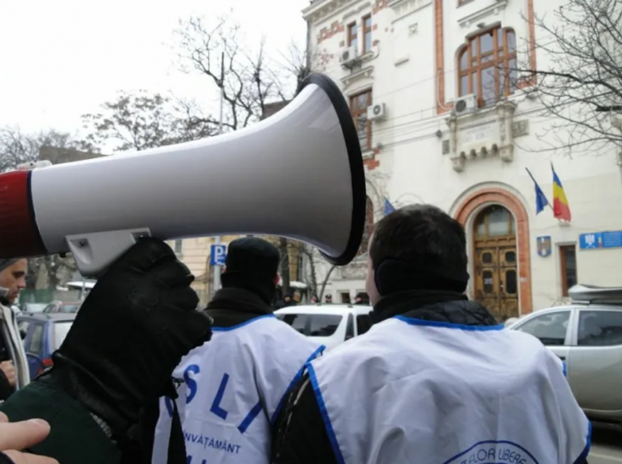 Sindicaliştii din Educaţie ameninţă cu boicotarea începerii anului şcolar