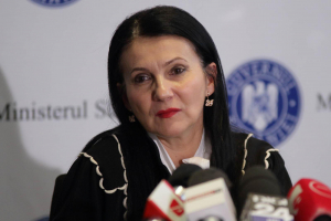 Sorina Pintea, ministrul Sănătăţii: Se impune o revizuire a legislaţiei privind achiziţia de medicamente