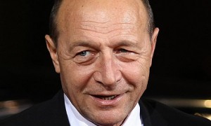 Preşedintele Băsescu, despre creşterea taxei la carburant: &quot;Îi voi chema pe români să se apere în stradă&quot;