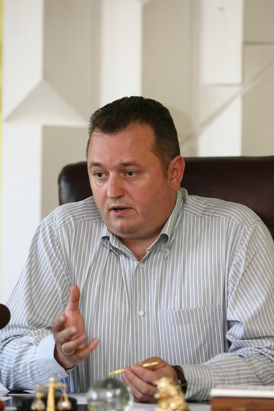 Democrat-liberalul Iulian Aramă ar putea candida pentru un mandat de deputat în Colegiul 9