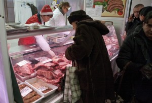 MERCURIAL Află cât costă carnea de porc în pieţele şi magazinele Galaţiului 