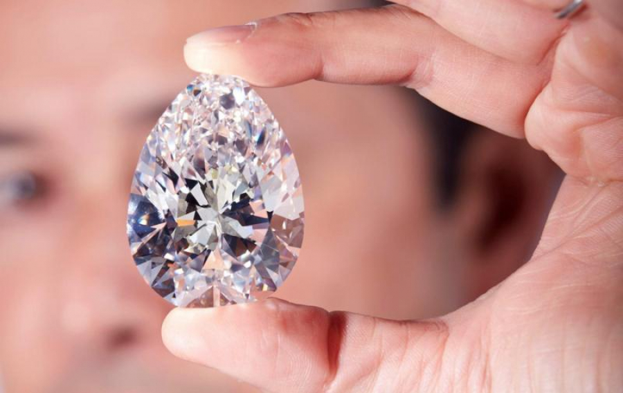 Celebrul diamant „The Rock”, scos la licitaţie