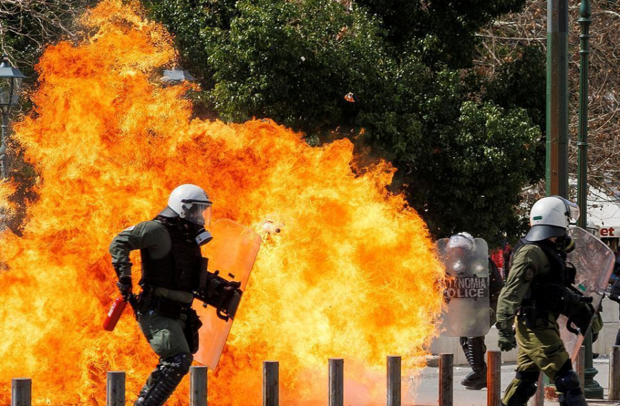 „Nimic nu merge bine în țara asta”, cred manifestanții din Grecia