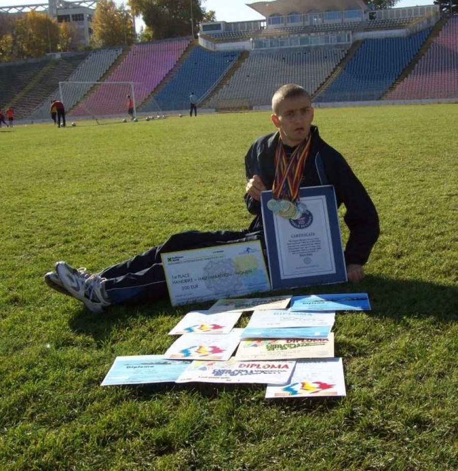 Un CAMPION are nevoie urgentă de AJUTORUL nostru!