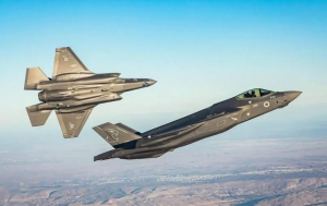 Israelul a atacat Iranul cu zeci de avioane de luptă