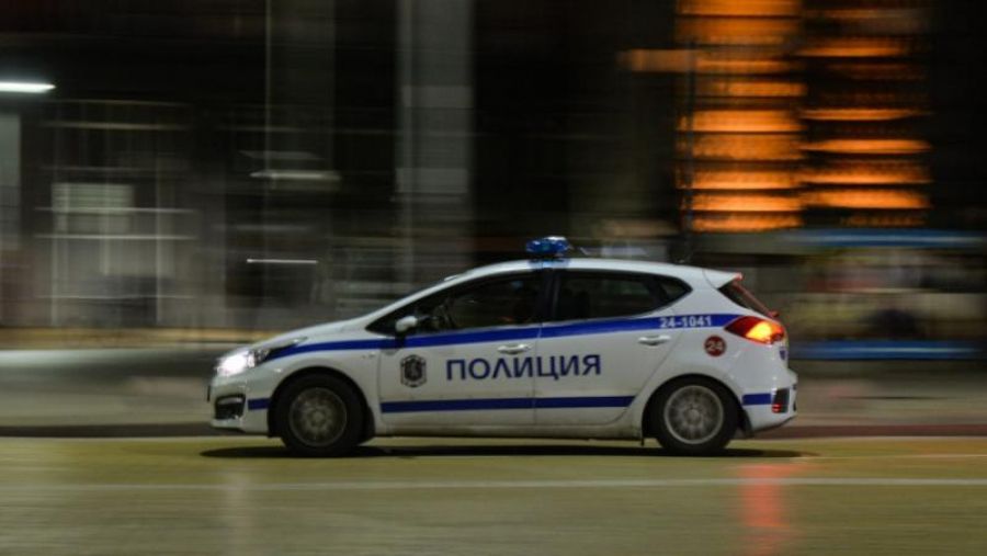 Polițiști bulgari, loviți mortal de un șofer de autobuz cu migranți ilegali