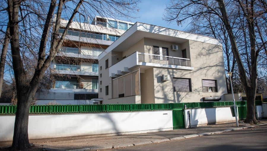 „Palatul împăratului” este pentru Iohannis
