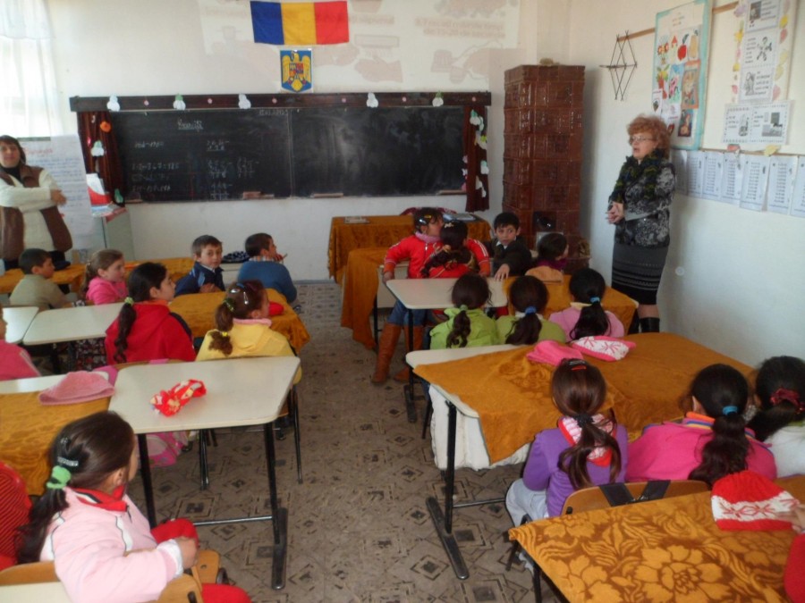 Vezi ce-au descoperit voluntarii la Ghidigeni. Copii care nu ştiu ce-s organele genitale, dar au viaţa sexuală