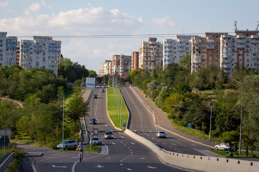 Un gălăţean munceşte 17 ani pentru a-şi lua un apartament. Costuri între 70 și 100 de salarii medii