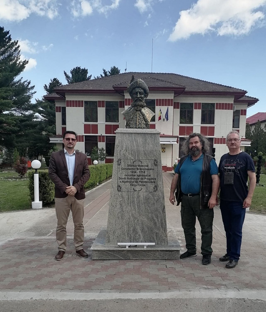 Bust al lui Brâncoveanu, realizat de un sculptor gălăţean