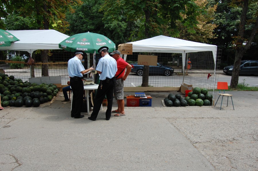 Comercianţii de pepeni, în vizorul poliţiştilor