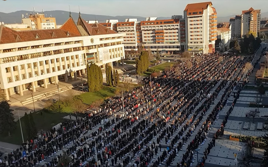 Mii de participanți la ceremonialul de la Ciuc