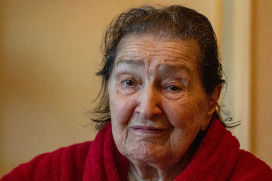 Cea mai fidelă cititoare a ”Vieţii libere” are 102 ani. INTERVIU