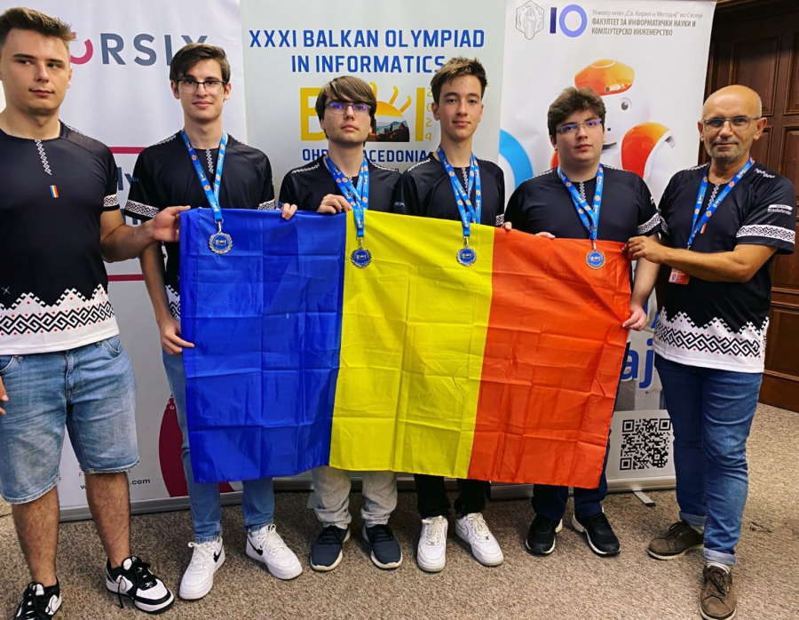 Rareș-Andrei Neculau, de la CNVA, medaliat cu argint la Olimpiada Internațională de Informatică