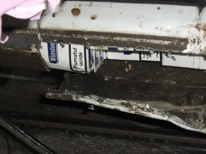 Pentru 360 de pachete de ţigări: Amendă de 7.000 de lei şi un autoturism confiscat