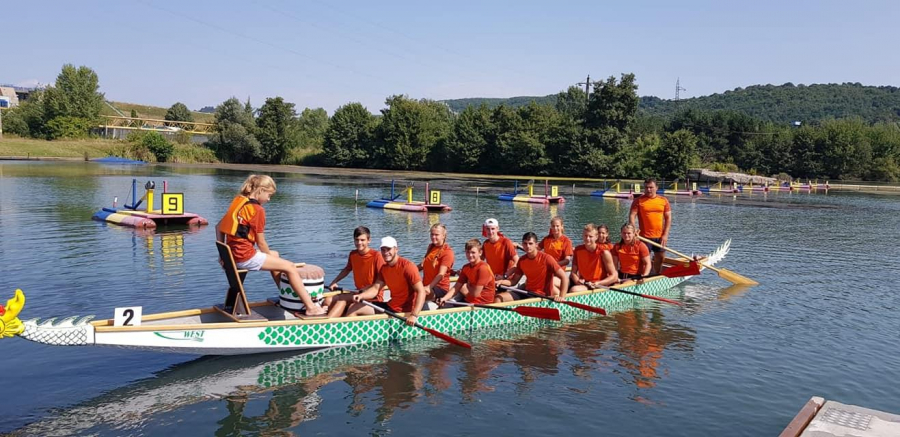 Campioni în cursa specială a dragonilor