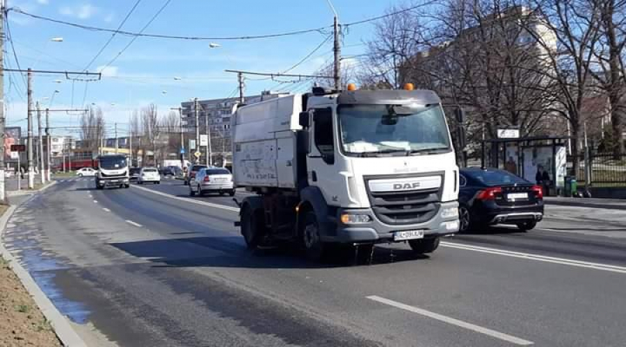 Străzile oraşului Galați, spălate cu clor