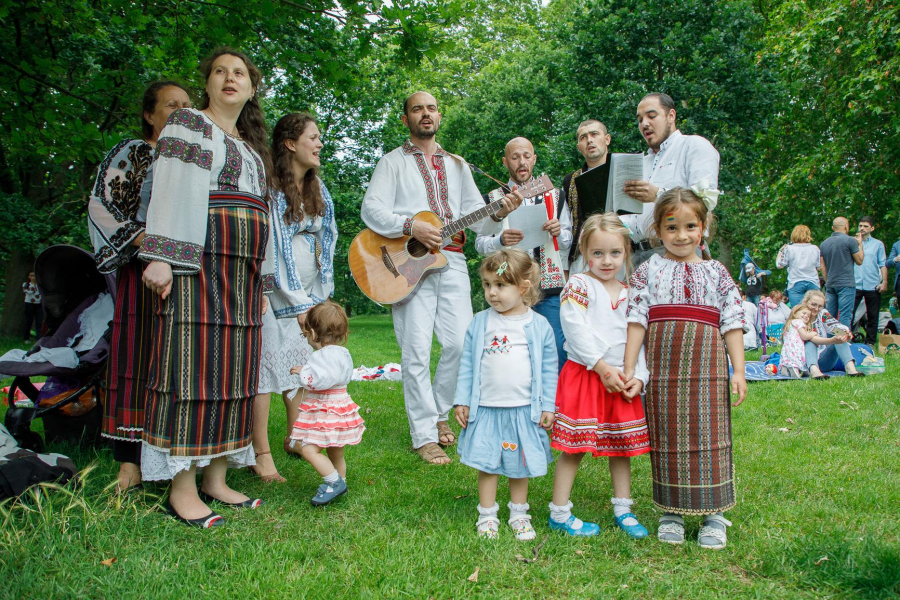 ”În ie ne purtăm dorurile prin viaţa de pe alte meleaguri” (FOTO)