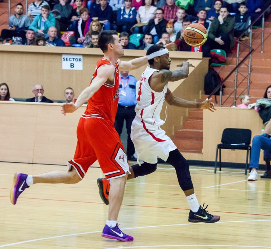 BASCHET MASCULIN/ Phoenix, ultimul meci înainte de play-off