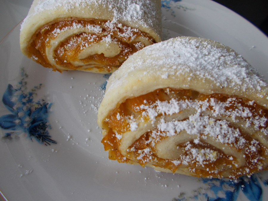 Plăcinta cu dovleac, deliciu cu arome de toamnă