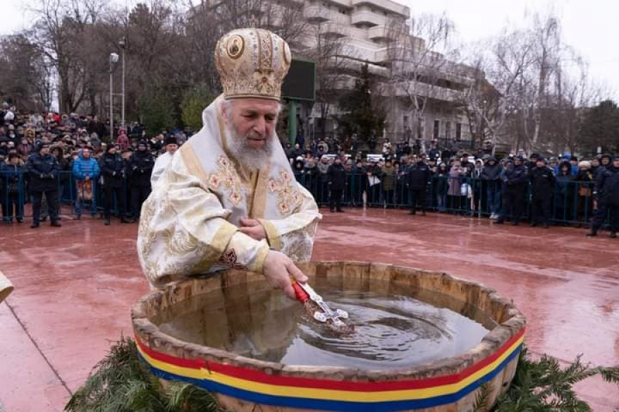Sfințirea apelor Dunării, de la ora 13,00