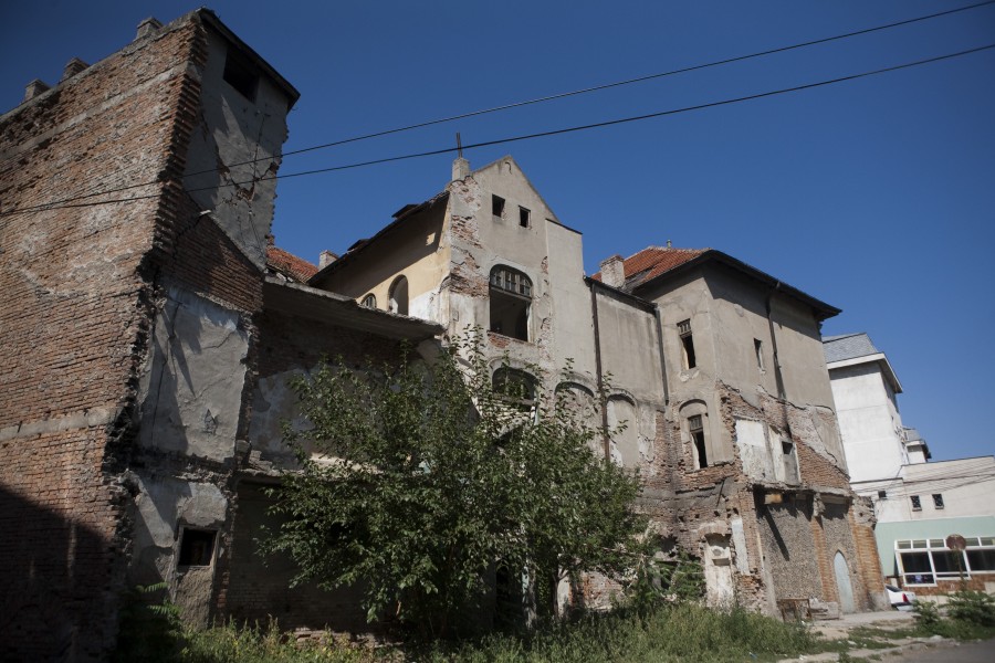 Campanie VL - Case care mor: Palatul Gheorghiu, o rană în centrul oraşului