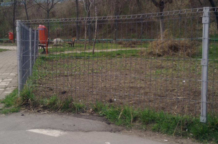 Cum puteţi obţine de la Primărie gard pentru grădina blocului