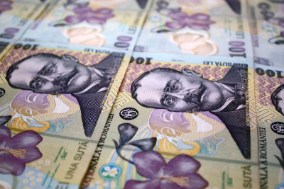 Evoluție pozitivă a leului la jumătatea săptămânii