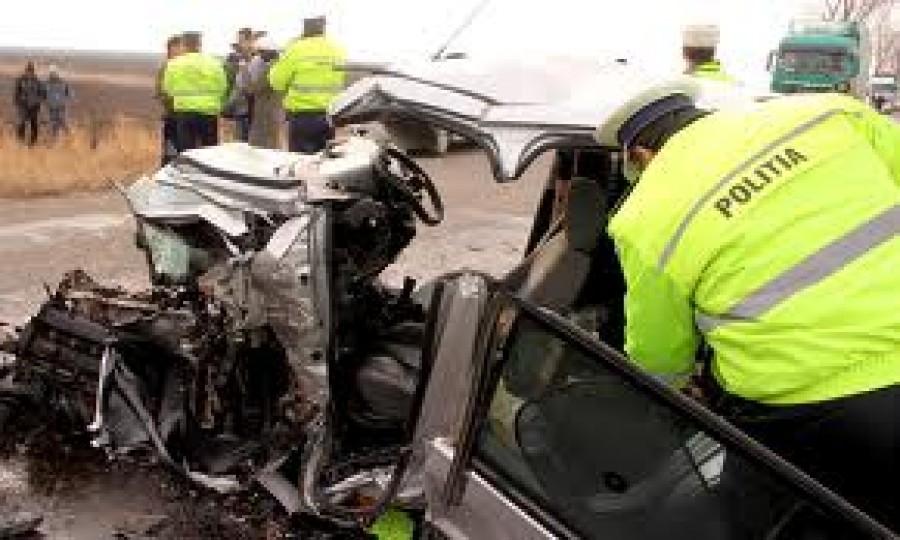 Accident rutier la Oprişeneşti: Doi gălăţeni au decedat la spital