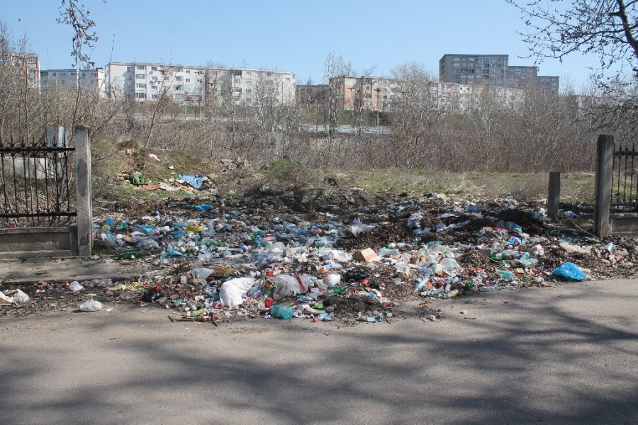 SE ÎNTÂMPLĂ ÎN GALAŢI/ GUNOI adunat unde nu ar trebui să fie - semn al civilizaţiei sau a nesimţirii?