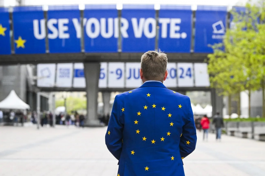 Alegeri pentru cei 720 de membri ai Parlamentului European