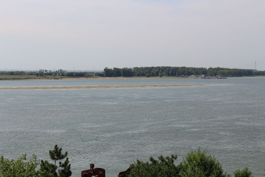INSULA din mijlocul Dunării este din nou vizibilă