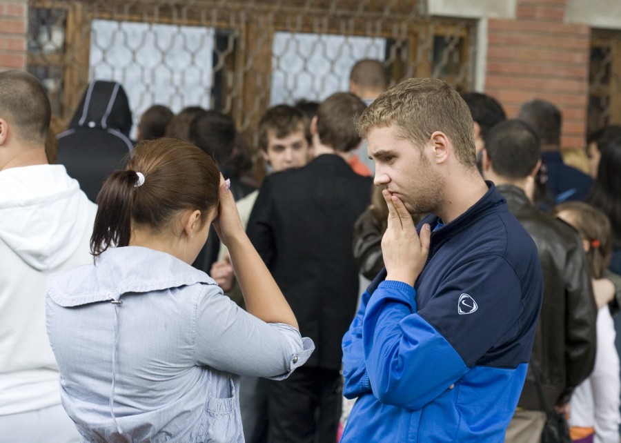 "Camerele în sălile de examen ar trebui ţinute 100 de ani"