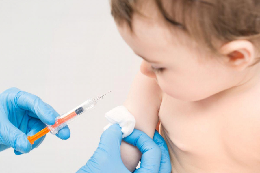 Calendarul naţional de vaccinare a fost aprobat