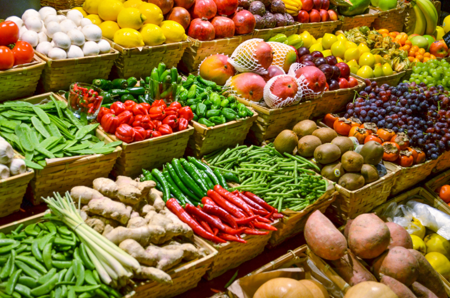 Nereguli fiscale masive la importurile de fructe și legume