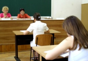 &quot;Viaţa liberă&quot; te ajută să iei bacalaureatul - Rezolvarea subiectului la chimie organică