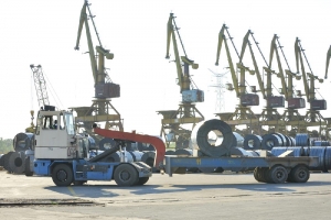 Creştere a traficului de mărfuri - Siderurgia pune porturile dunărene în mişcare