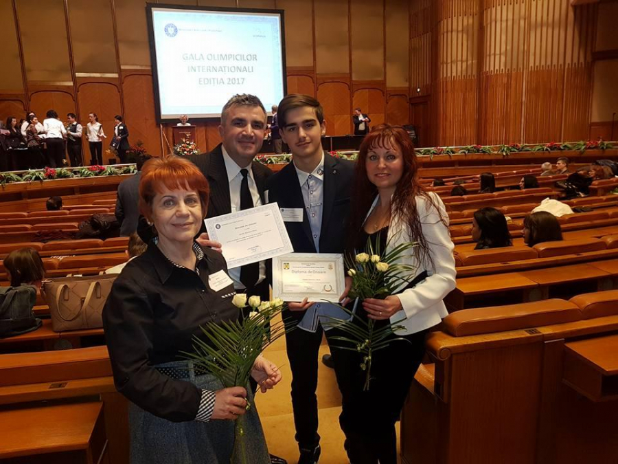 Gala Olimpicilor Internaţionali. Trei olimpici şi trei profesori gălăţeni, premiaţi de Ministerul Educaţiei